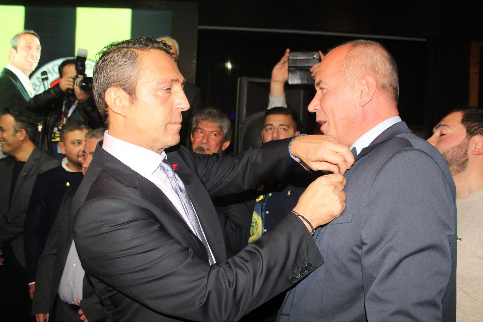 BRÜKSELâ€™DE FB BAŞKANI ALİ KOÇ,  BÜYÜK SEVGİ VE COŞKUYLA KARŞILANDI