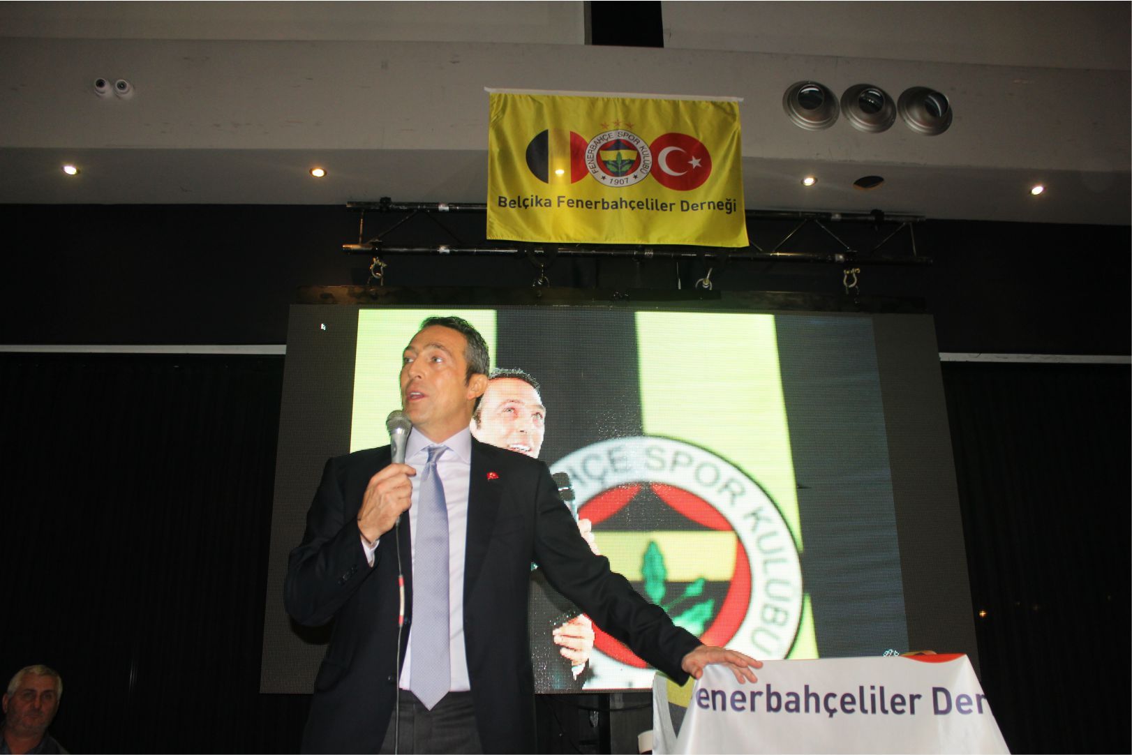 BRÜKSELâ€™DE FB BAŞKANI ALİ KOÇ,  BÜYÜK SEVGİ VE COŞKUYLA KARŞILANDI