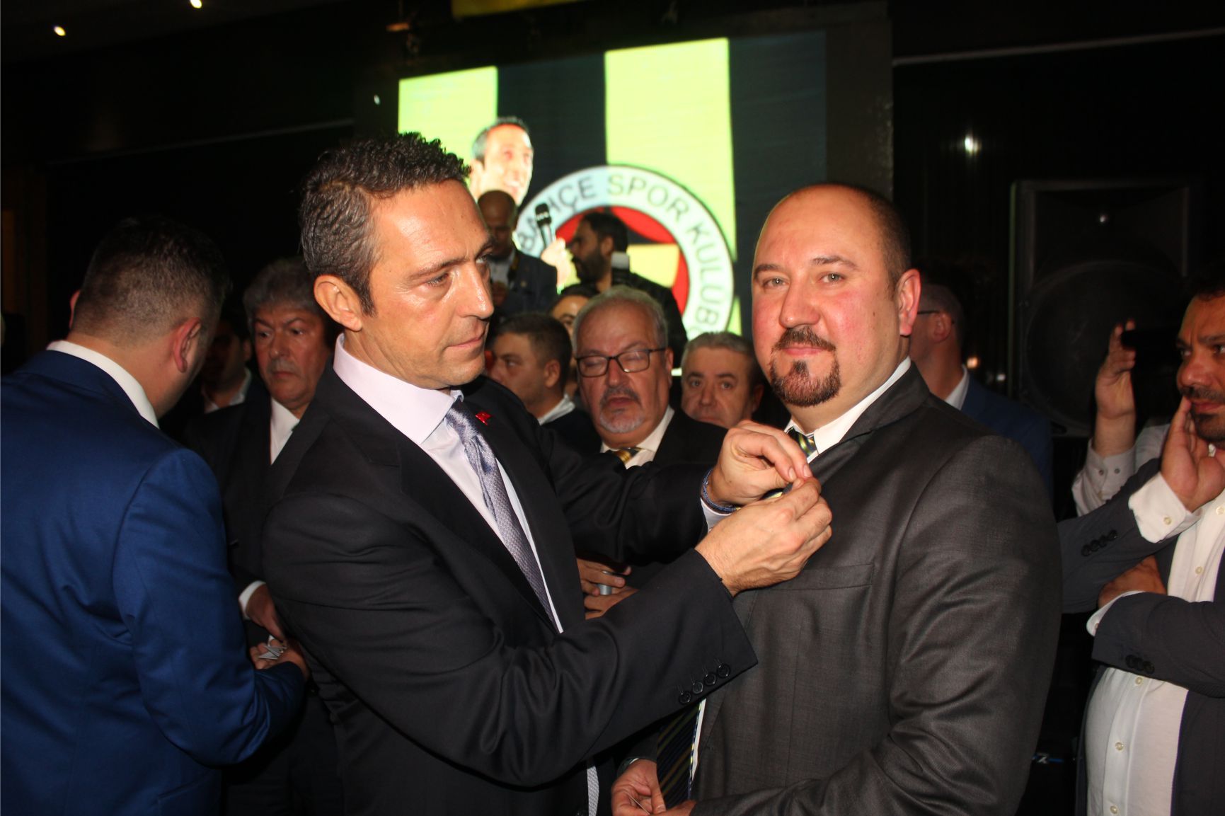 BRÜKSELâ€™DE FB BAŞKANI ALİ KOÇ,  BÜYÜK SEVGİ VE COŞKUYLA KARŞILANDI