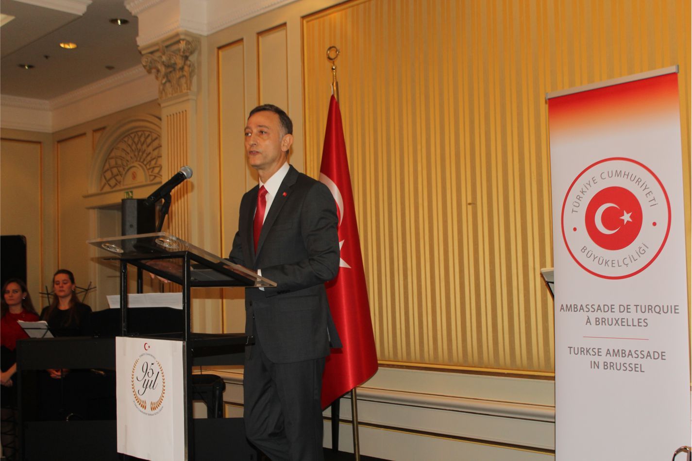 T.C. BRÜKSEL BÜYÜKELÇİLİĞİ CUMHURİYET RESEPSİYONUNA İLGİ BÜYÜKTÜ