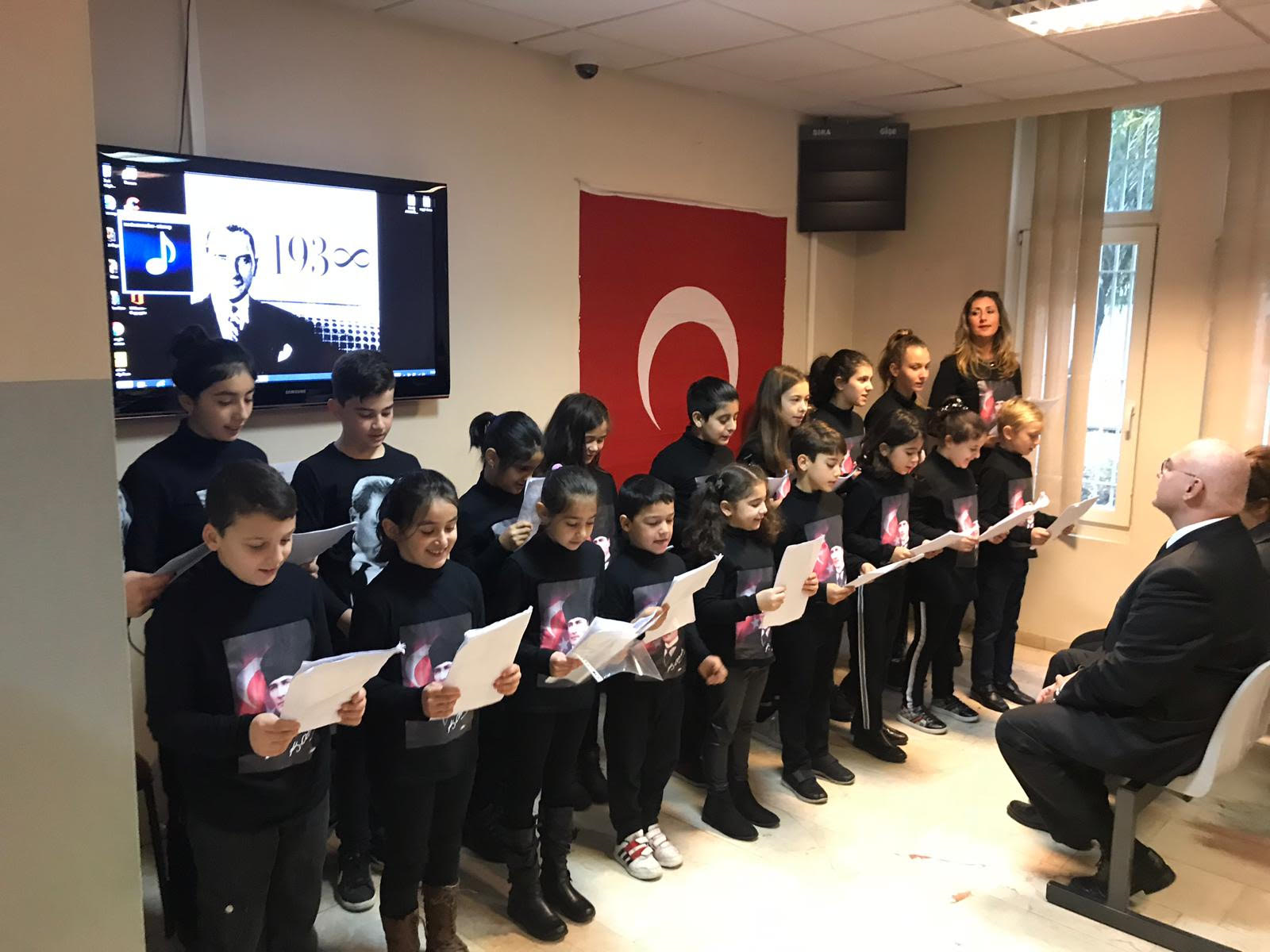 MİLLİ LİDER ATATÜRK T.C. ANVERS BAŞKONSOLOSLUĞUNDA ANILDI