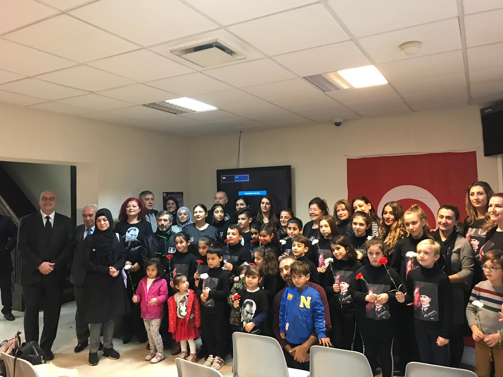 MİLLİ LİDER ATATÜRK T.C. ANVERS BAŞKONSOLOSLUĞUNDA ANILDI