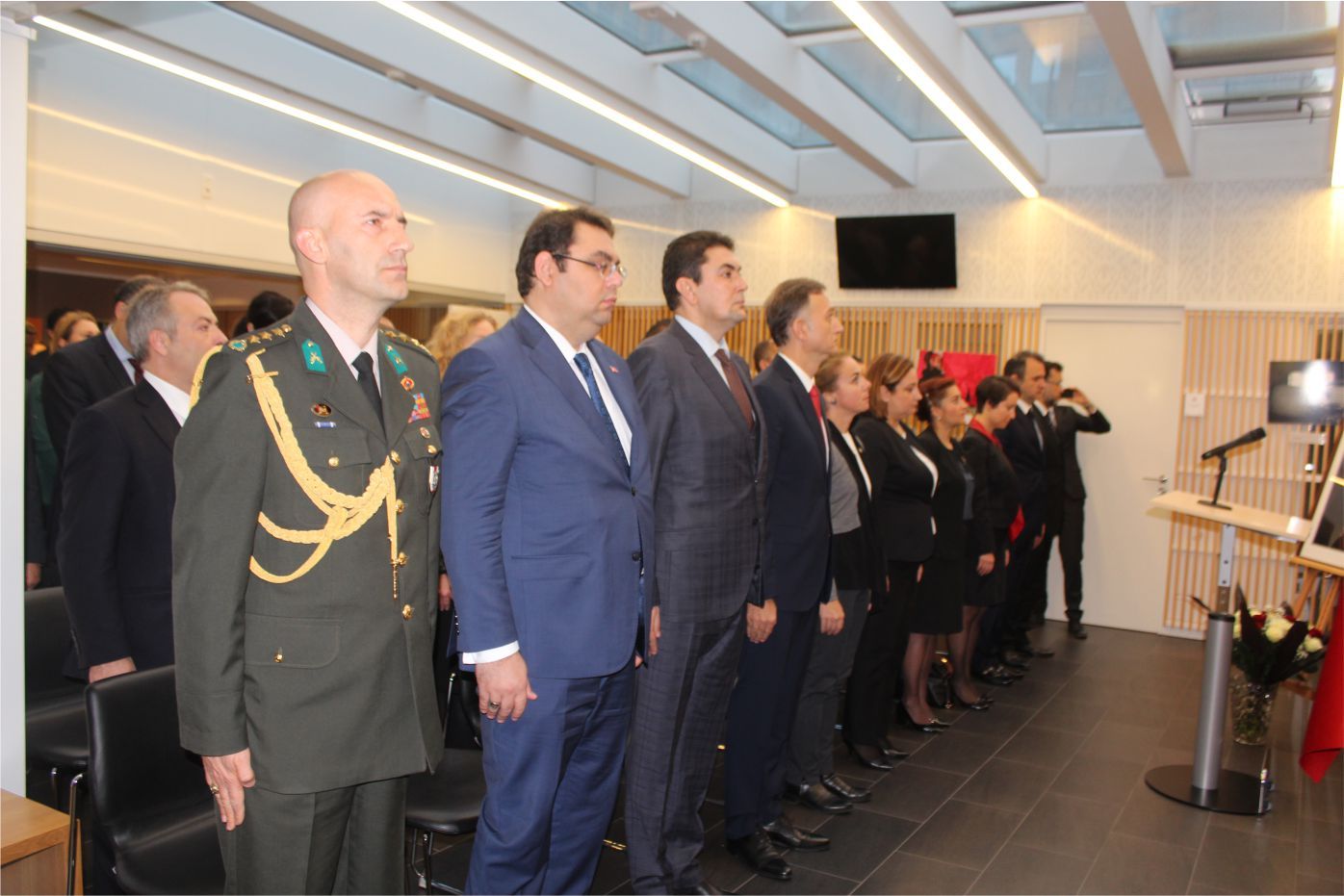 BÜYÜKELÇİ GÜMRÜKÇÜ: “ATATÜRK, AYDINLIK BİR IŞIKTIR ÇOCUKLARIMIZA ONU ANLATMALI VE TANITMALIYIZâ€