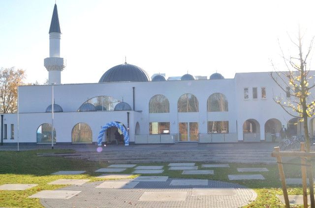 Belçika'da Winterslag Fatih Camii'ne Görkemli Açılış 