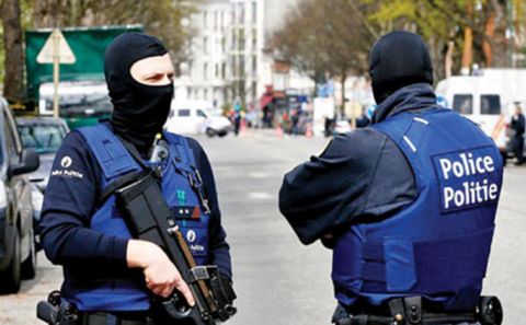 Belçika'da Polise Bıçaklı Saldırı 