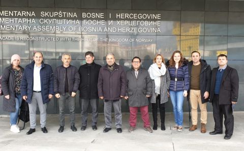 TÜRK DERNEKLER BİRLİĞİ-UTV EKİ Bİ BOSNA-HERSEKâ€™TE RESMİ TEMASLARDA BULUNDU.