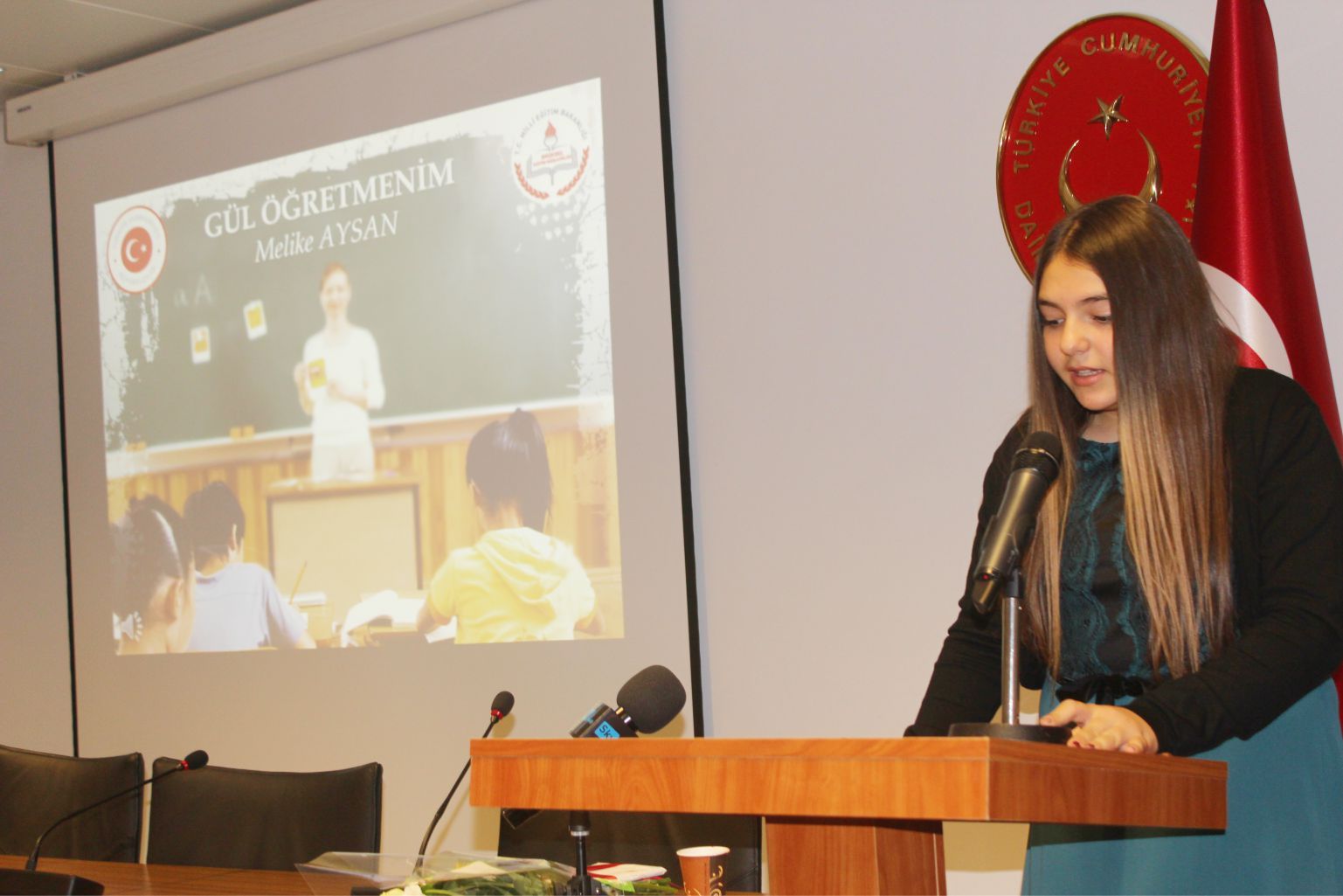 BRÜKSEL BÜYÜKELÇİLİĞİ â€˜24 KASIM ÖĞRETMENLER GÜNÜ’NÜ KUTLADI