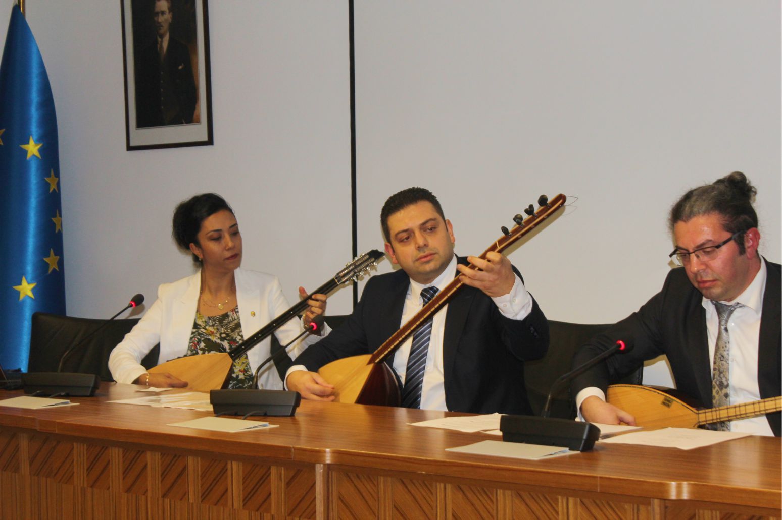 BRÜKSEL BÜYÜKELÇİLİĞİ â€˜24 KASIM ÖĞRETMENLER GÜNÜ’NÜ KUTLADI