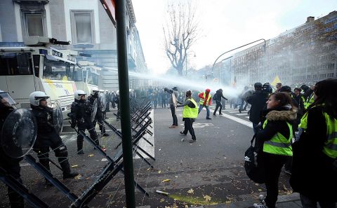Brüksel'deki protestolar AB kurumlarının önüne sıçradı