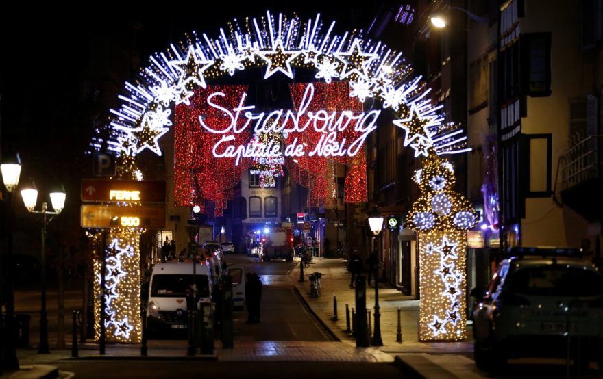 Fransaâ€™da Noel pazarına silahlı saldırı ölü ve yaralılar var