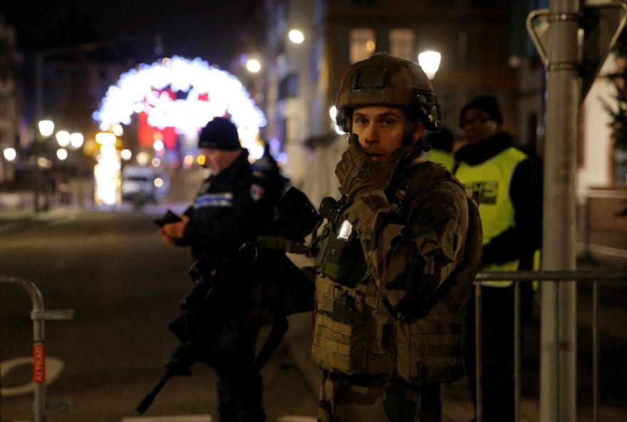 Fransaâ€™da Noel pazarına silahlı saldırı ölü ve yaralılar var