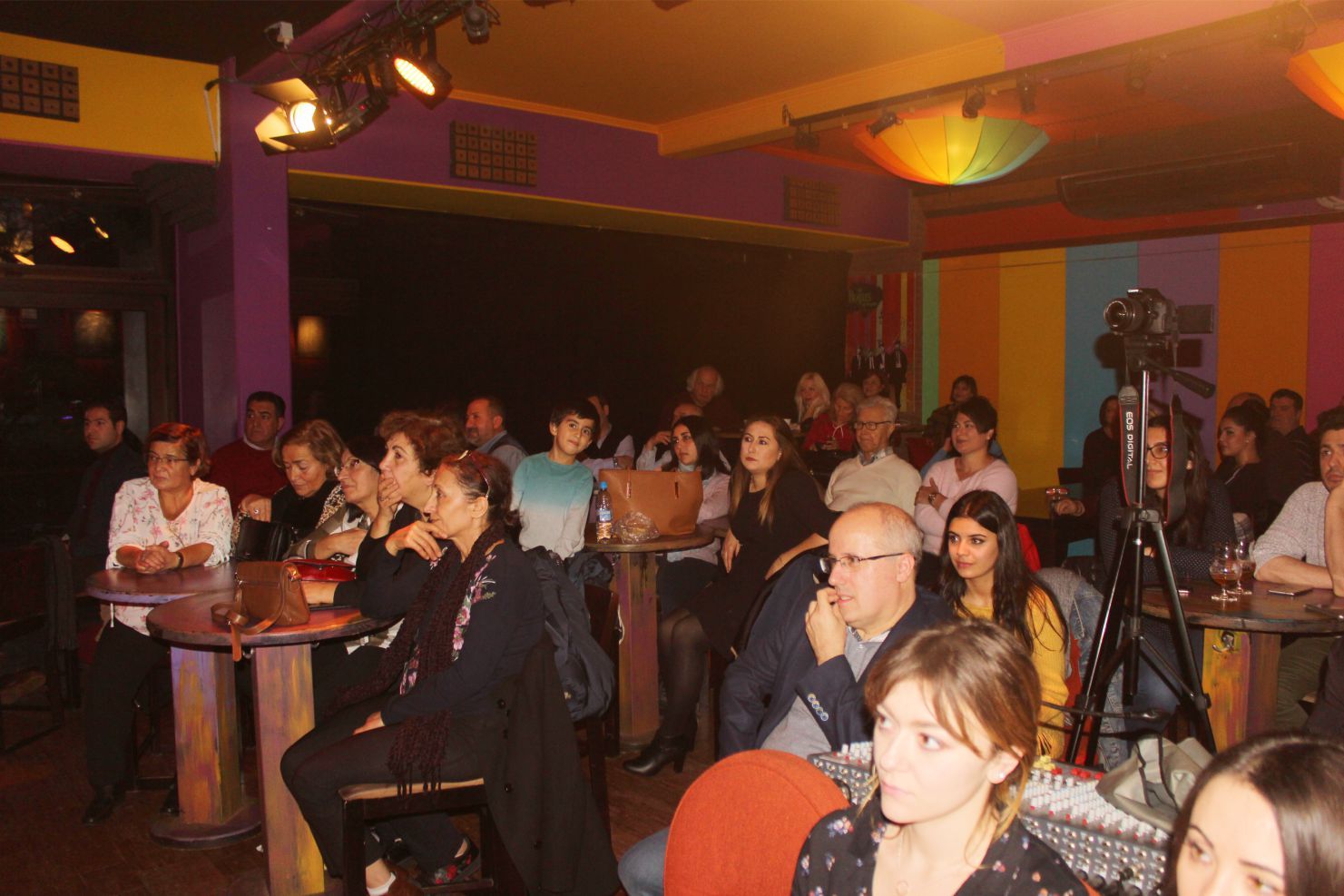 BİNFİKİR  YAYINCILIKTA 14. SAHNEDE 10. YILINI KUTLADI