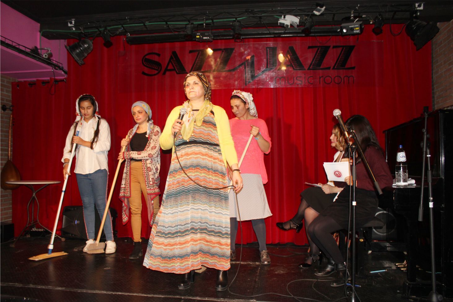 BİNFİKİR  YAYINCILIKTA 14. SAHNEDE 10. YILINI KUTLADI