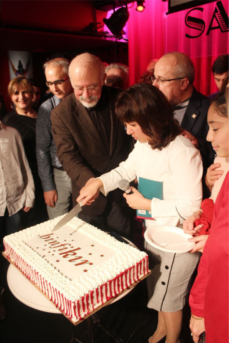 BİNFİKİR  YAYINCILIKTA 14. SAHNEDE 10. YILINI KUTLADI
