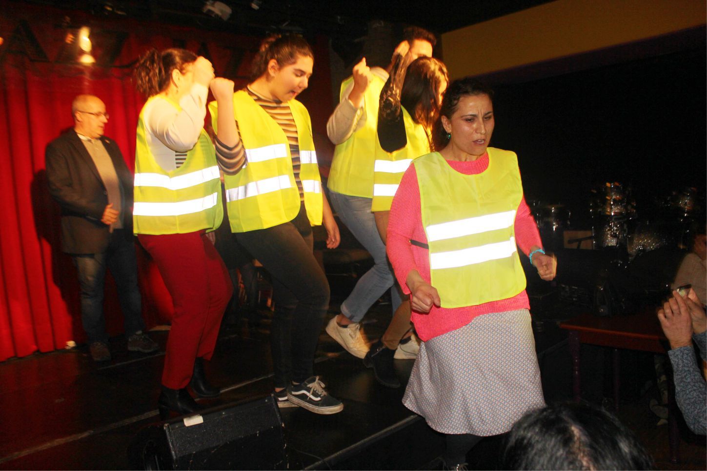 BİNFİKİR  YAYINCILIKTA 14. SAHNEDE 10. YILINI KUTLADI