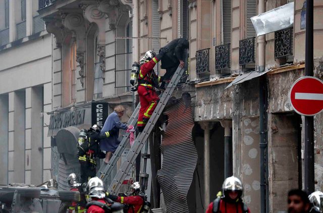 Paris'te patlama! Fransa'nın başkentinde panik (Terör saldırısı mı?)