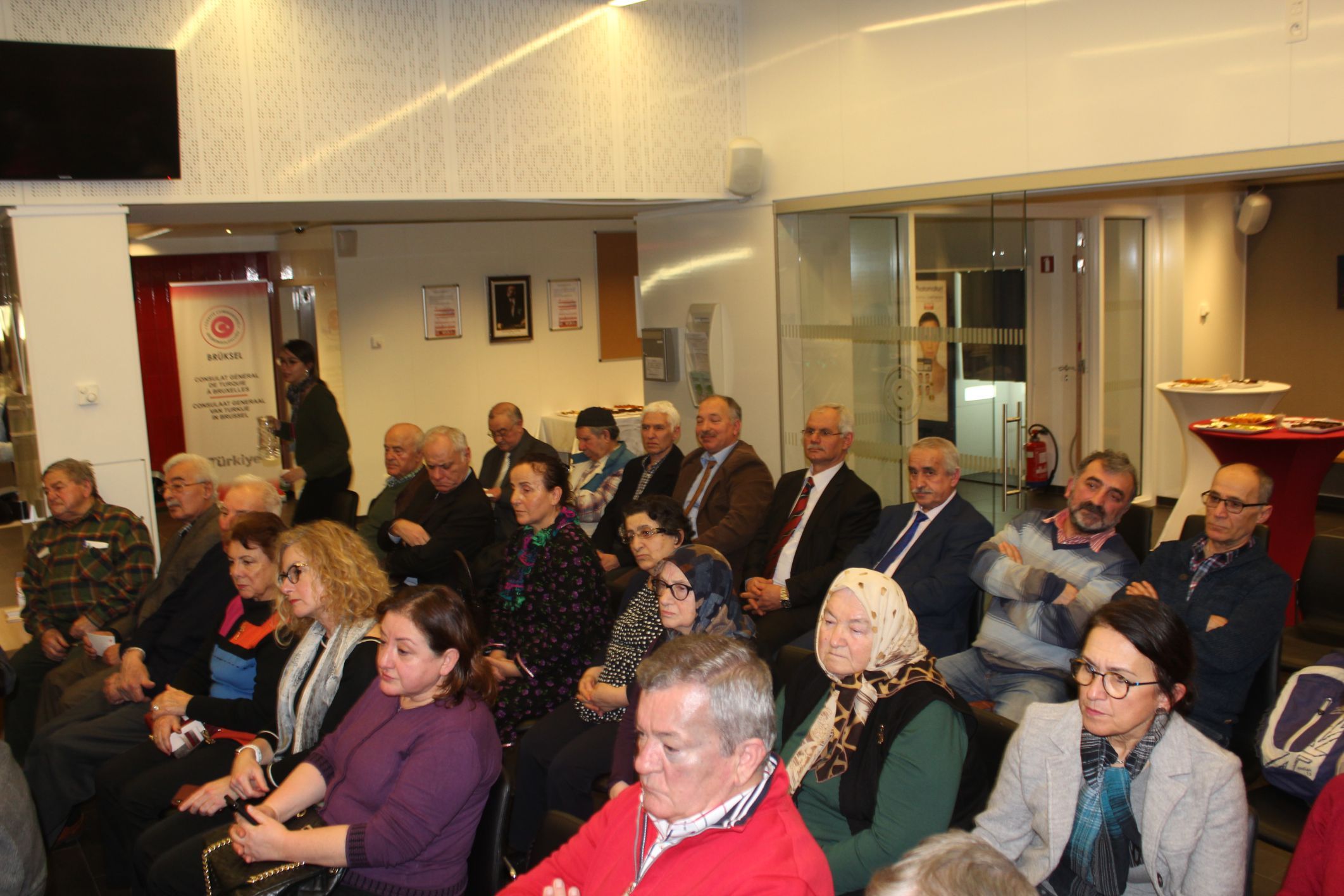 BEL-DOST TOPLANTISINDAN DERNEKLEŞME VE ‹YAŞAM EVİ PROJESİ› MESAJI ÇIKTI
