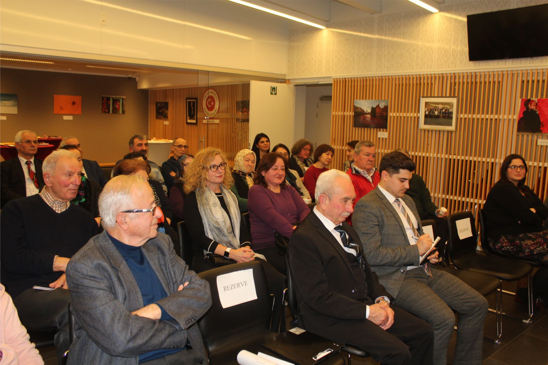 BEL-DOST TOPLANTISINDAN DERNEKLEŞME VE ‹YAŞAM EVİ PROJESİ› MESAJI ÇIKTI