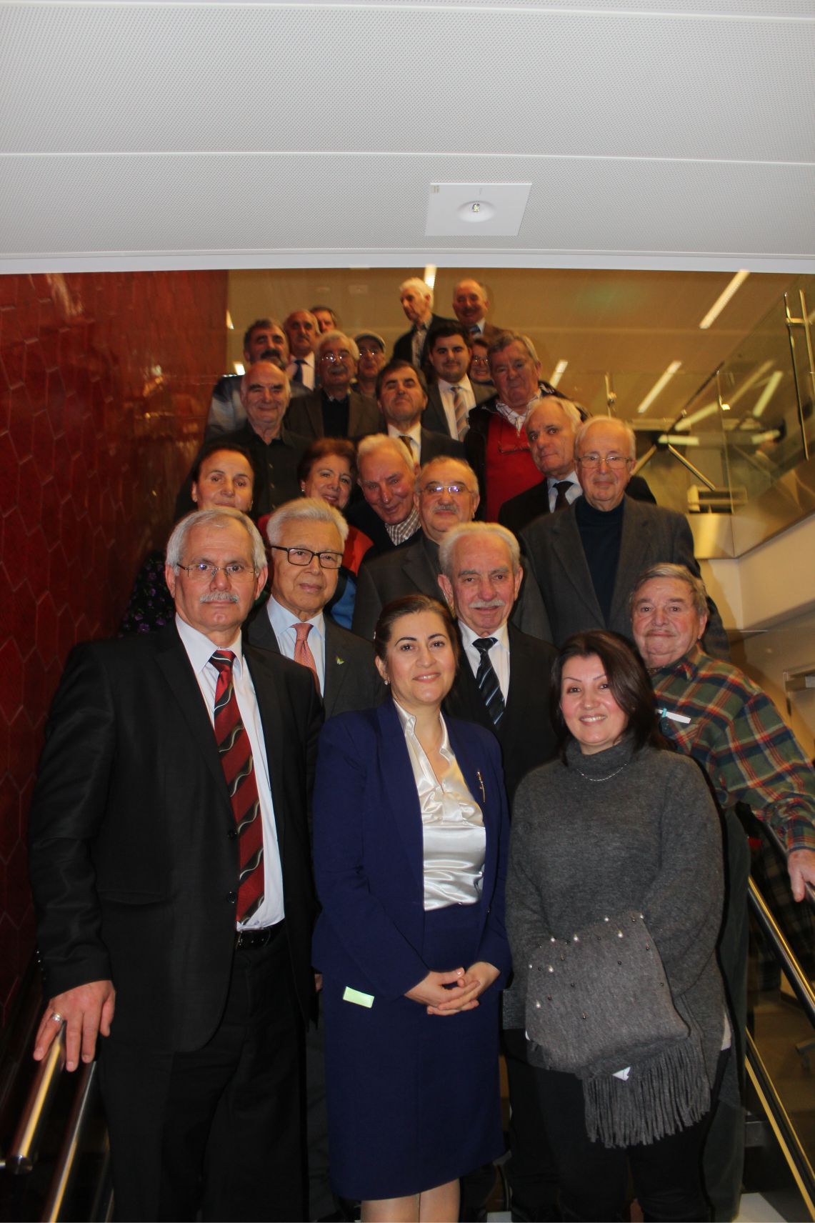 BEL-DOST TOPLANTISINDAN DERNEKLEŞME VE ‹YAŞAM EVİ PROJESİ› MESAJI ÇIKTI