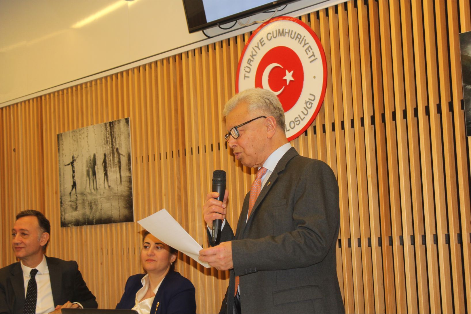 BEL-DOST TOPLANTISINDAN DERNEKLEŞME VE ‹YAŞAM EVİ PROJESİ› MESAJI ÇIKTI