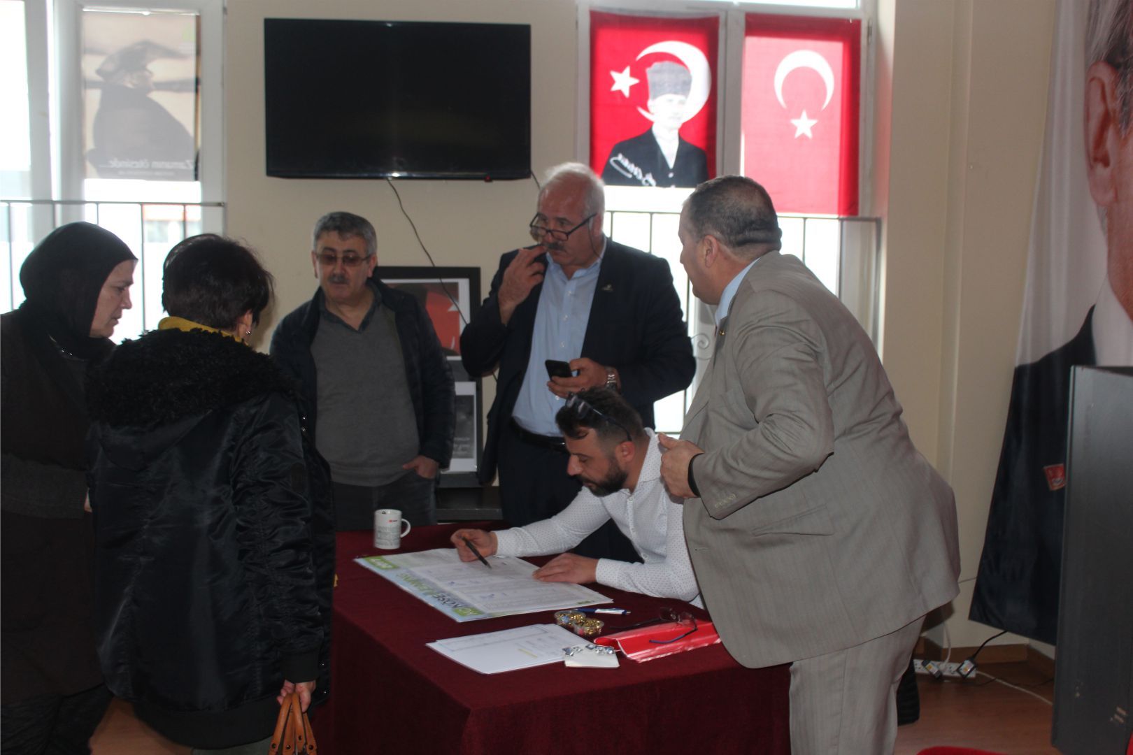 DERYA BULDUK CHP BELÇİKA BİRLİĞİ BAŞKANI OLDU