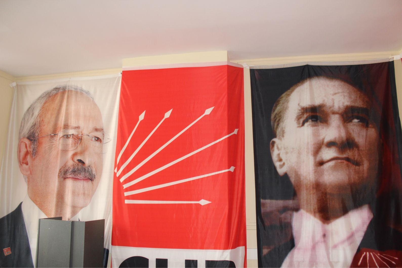 DERYA BULDUK CHP BELÇİKA BİRLİĞİ BAŞKANI OLDU