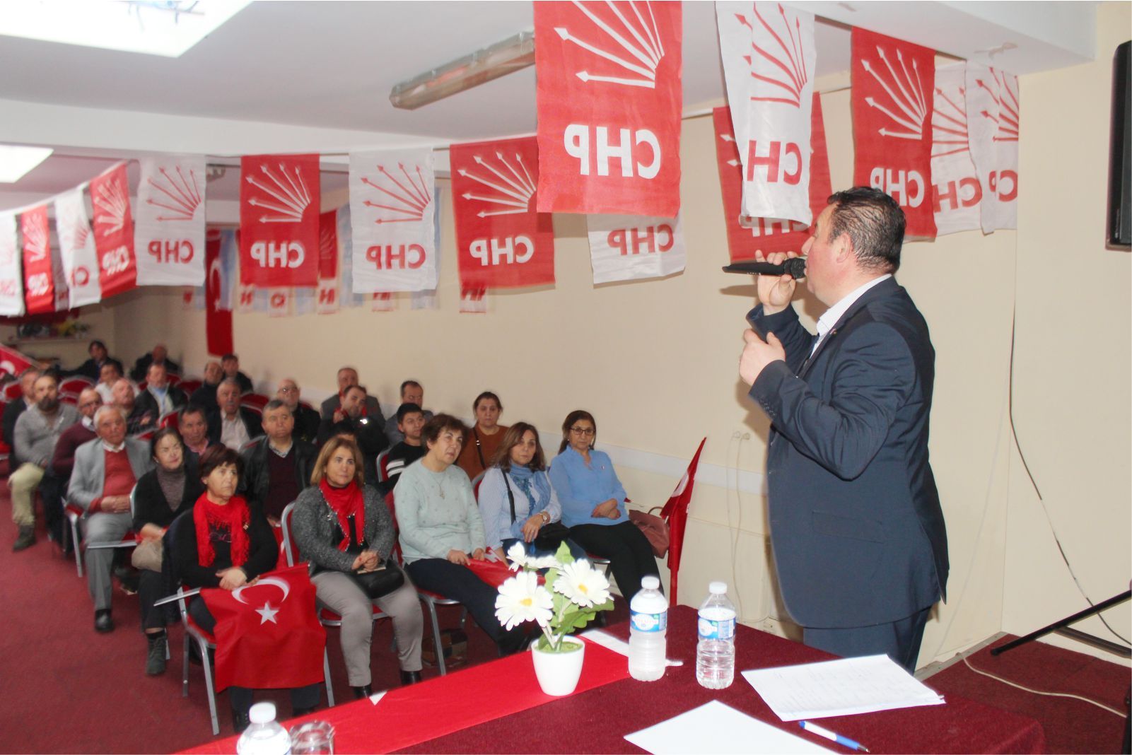 DERYA BULDUK CHP BELÇİKA BİRLİĞİ BAŞKANI OLDU