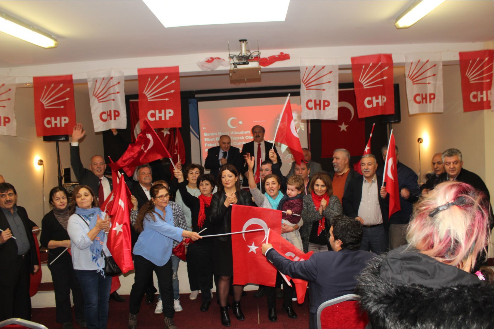 DERYA BULDUK CHP BELÇİKA BİRLİĞİ BAŞKANI OLDU