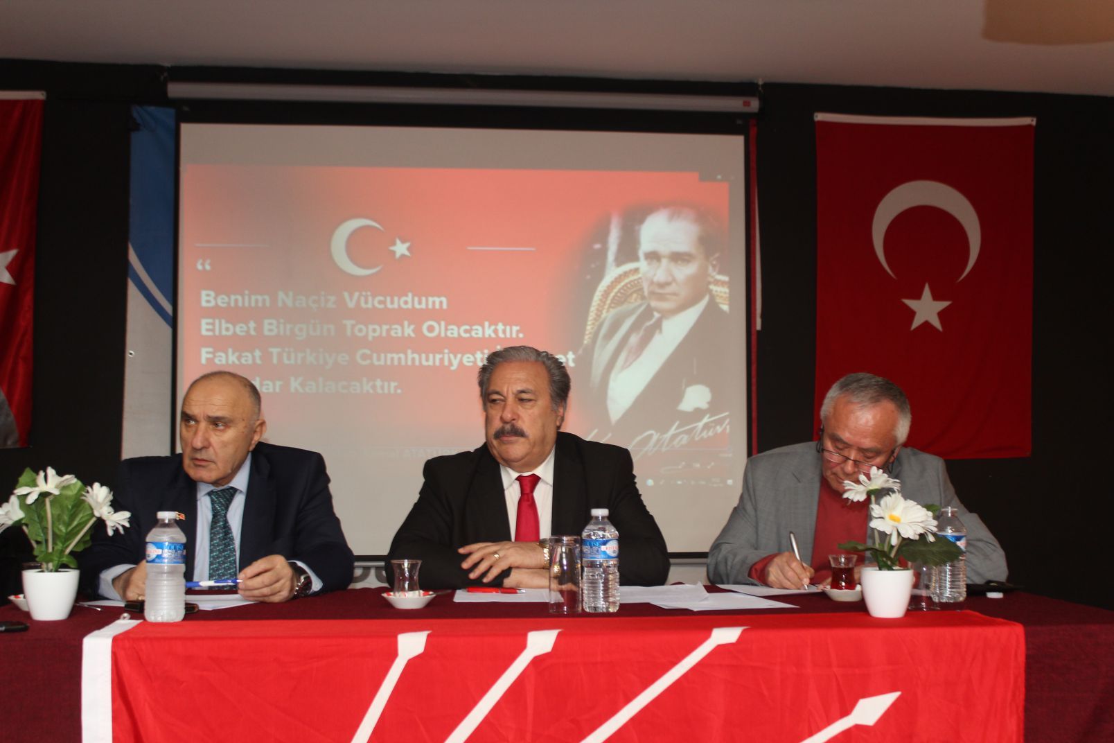 DERYA BULDUK CHP BELÇİKA BİRLİĞİ BAŞKANI OLDU