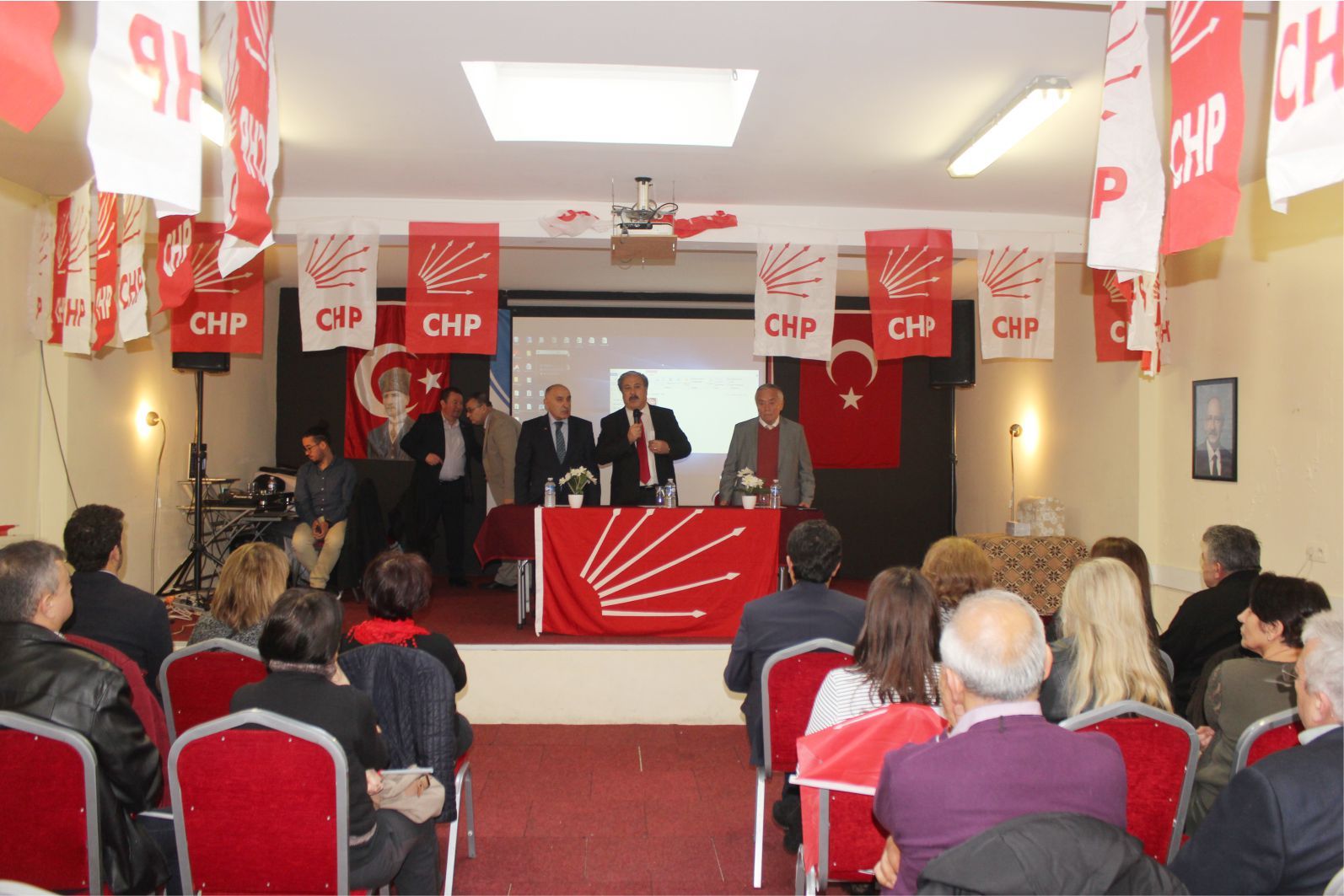 DERYA BULDUK CHP BELÇİKA BİRLİĞİ BAŞKANI OLDU