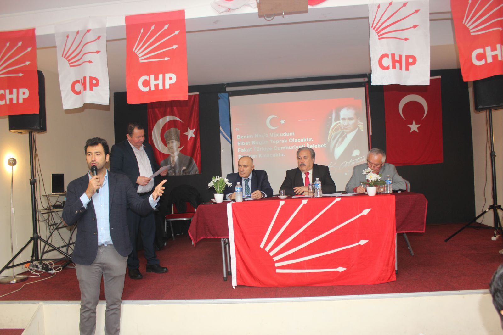DERYA BULDUK CHP BELÇİKA BİRLİĞİ BAŞKANI OLDU