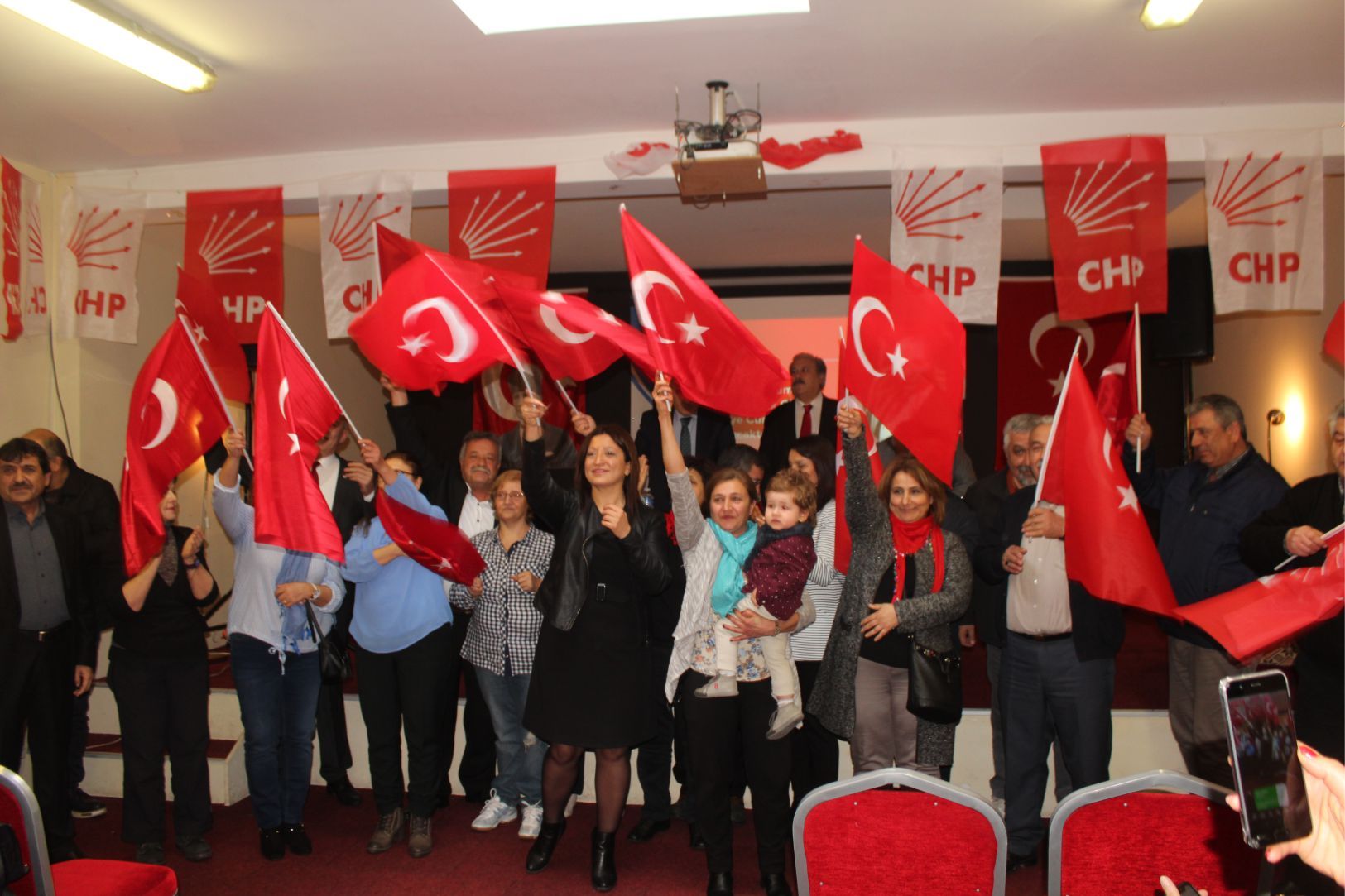 DERYA BULDUK CHP BELÇİKA BİRLİĞİ BAŞKANI OLDU