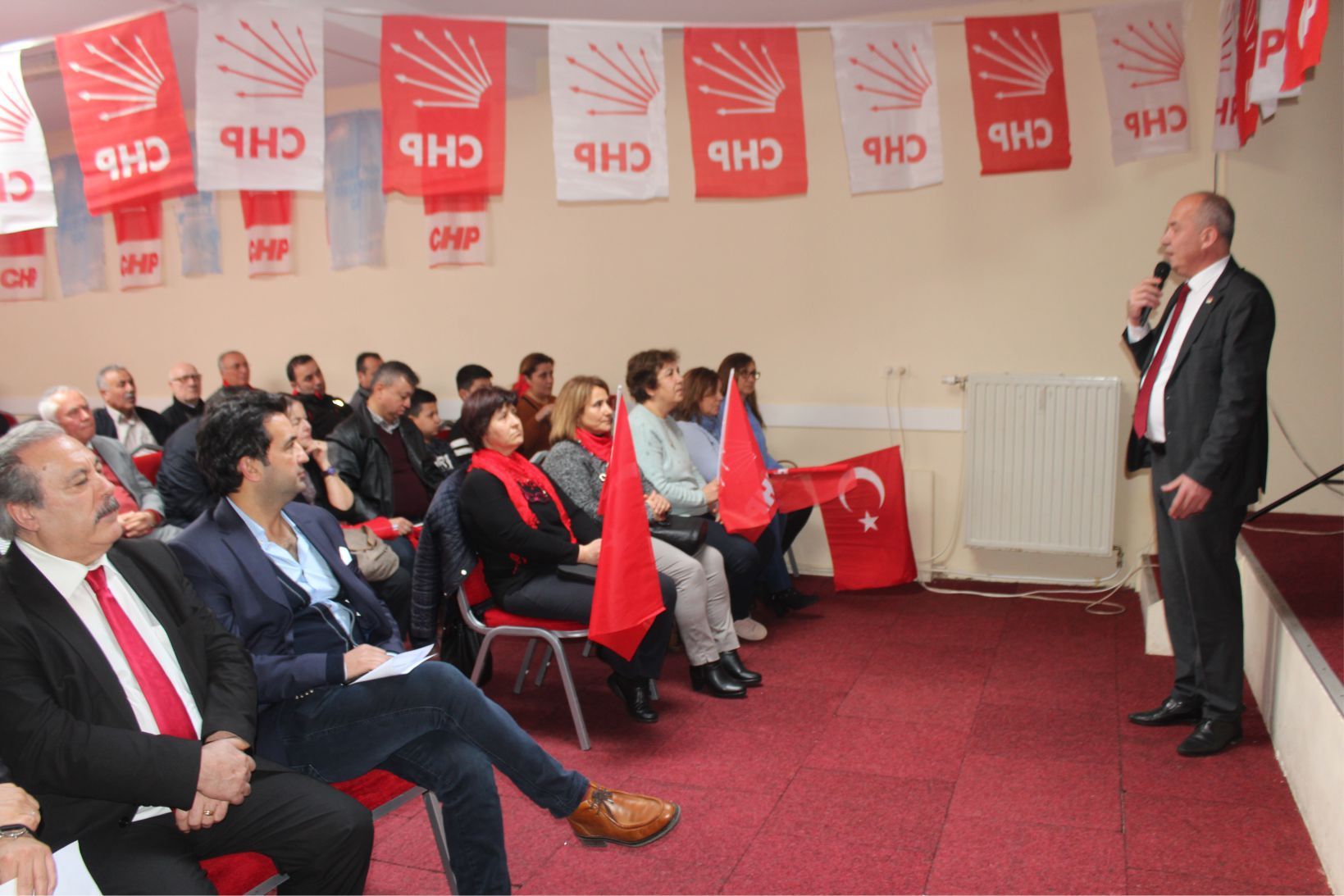 DERYA BULDUK CHP BELÇİKA BİRLİĞİ BAŞKANI OLDU