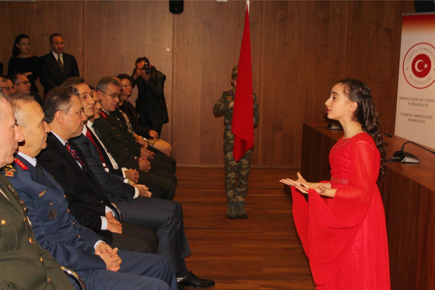 18 MART ÇANAKKALE ŞEHİTLERİ BRÜKSEL BÜYÜKELÇİLİĞİNDE ANILDI