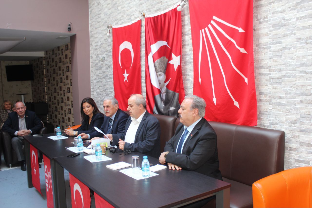 CHP BELÇİKA BİRLİĞİ YEREL SEÇİMİ DÜZENLEDİĞİ KONFERANSâ€ºTA DEĞERLENDİRDİ
