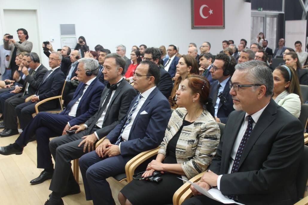 REYNDERS: ´BELÇİKA VE TÜRKİYE OLARAK YAKLAŞIK 10 MİLYAR AVROLUK TİCARET HACMİNE SAHİBİZ´