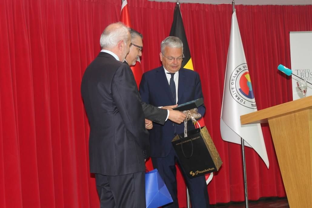 REYNDERS: ´BELÇİKA VE TÜRKİYE OLARAK YAKLAŞIK 10 MİLYAR AVROLUK TİCARET HACMİNE SAHİBİZ´