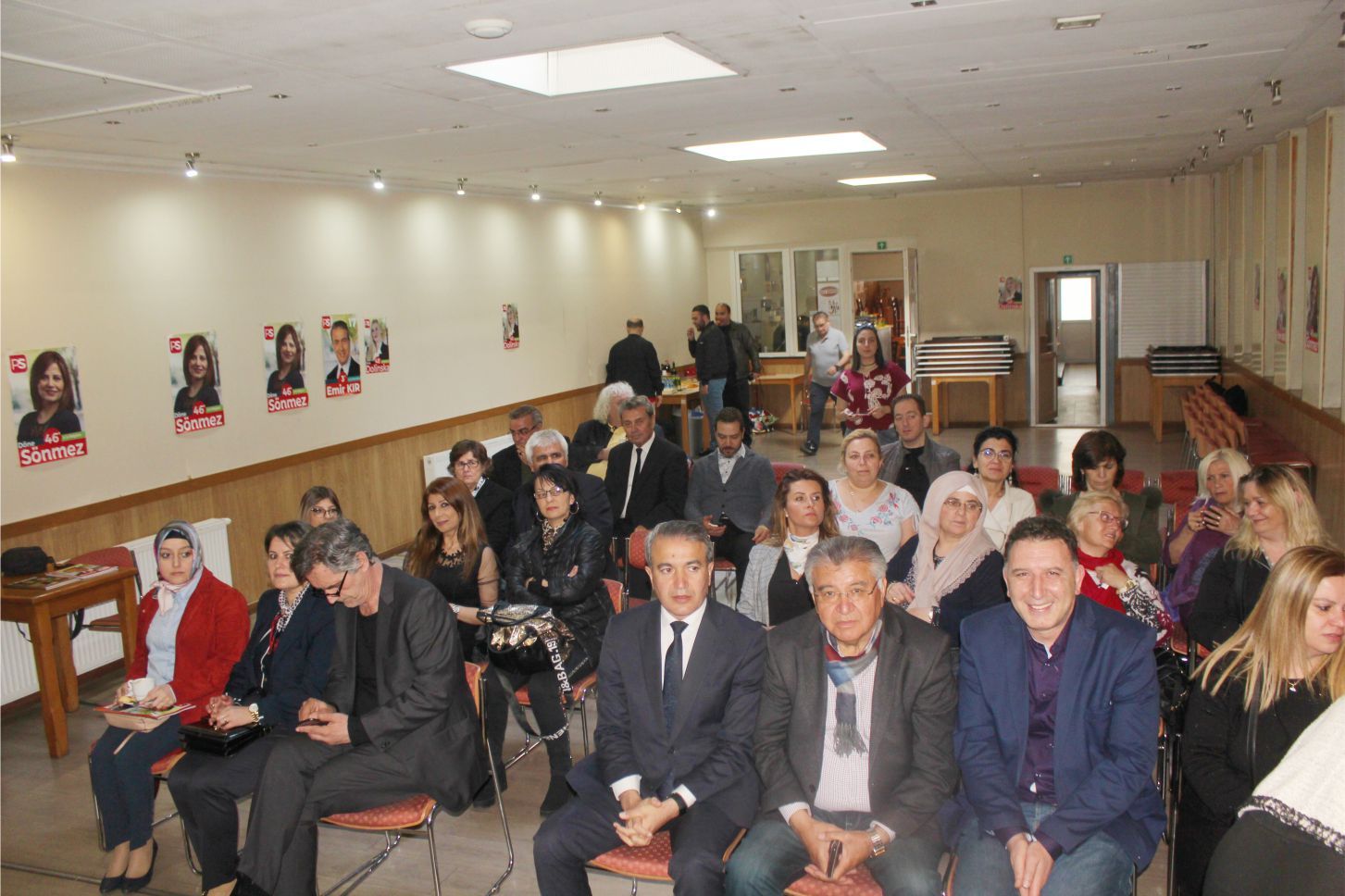 ~~DÖNE SÖNMEZ, SEÇİMDE NASIL OY KULLANILMASI HAKKINDA VATANDAŞLARI BİLGİLENDİRDİ