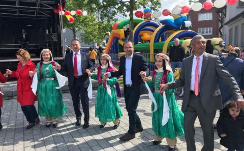 ~~Aalst Türk Günü Festivali şenlik havasında geçti
