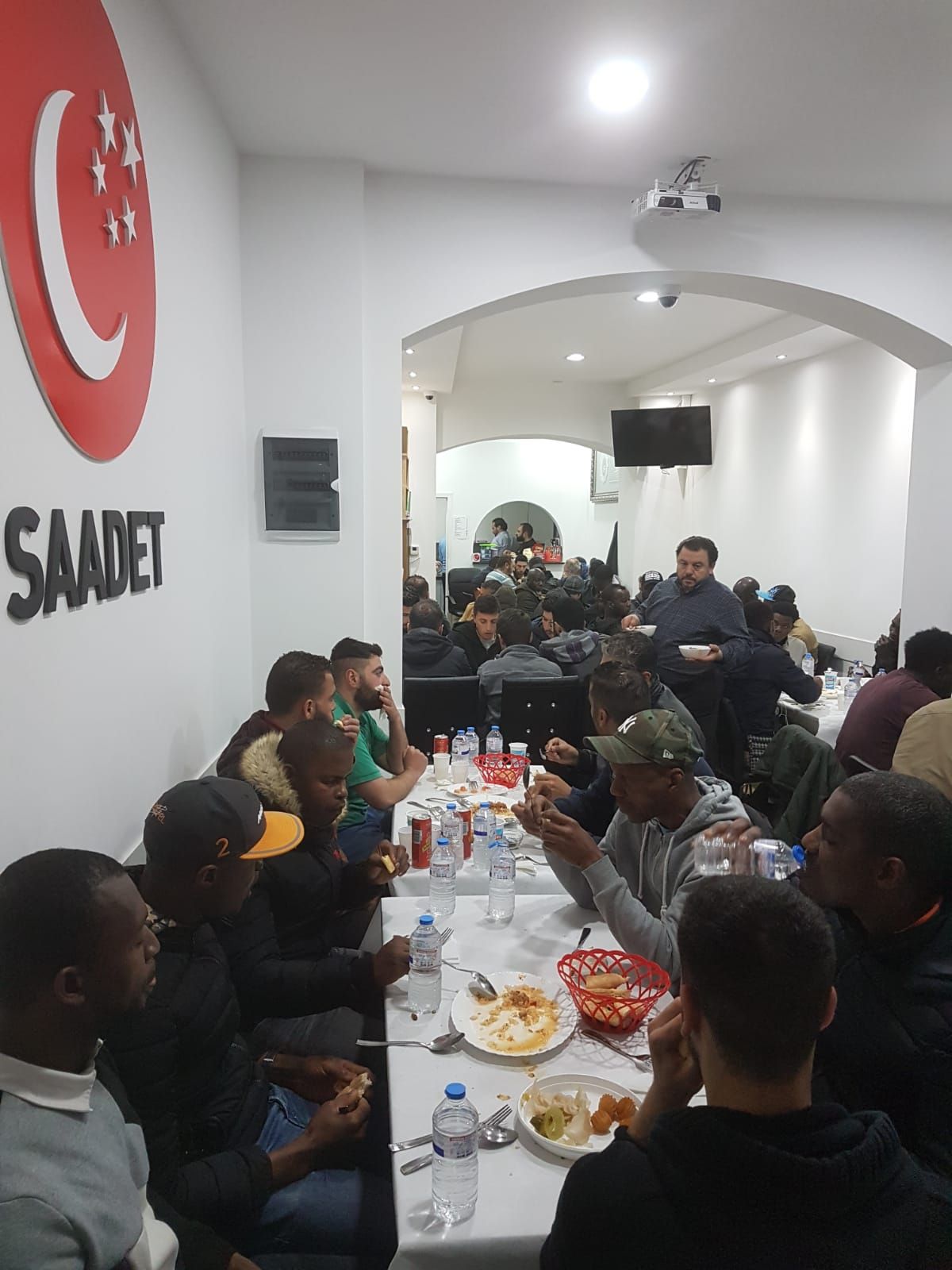 SAADET AVRUPA BELÇİKA TEMSİLCİLİĞİ GELENEKSEL 4. MÜLTECİ İFTARI BEREKETLİ OLDU.