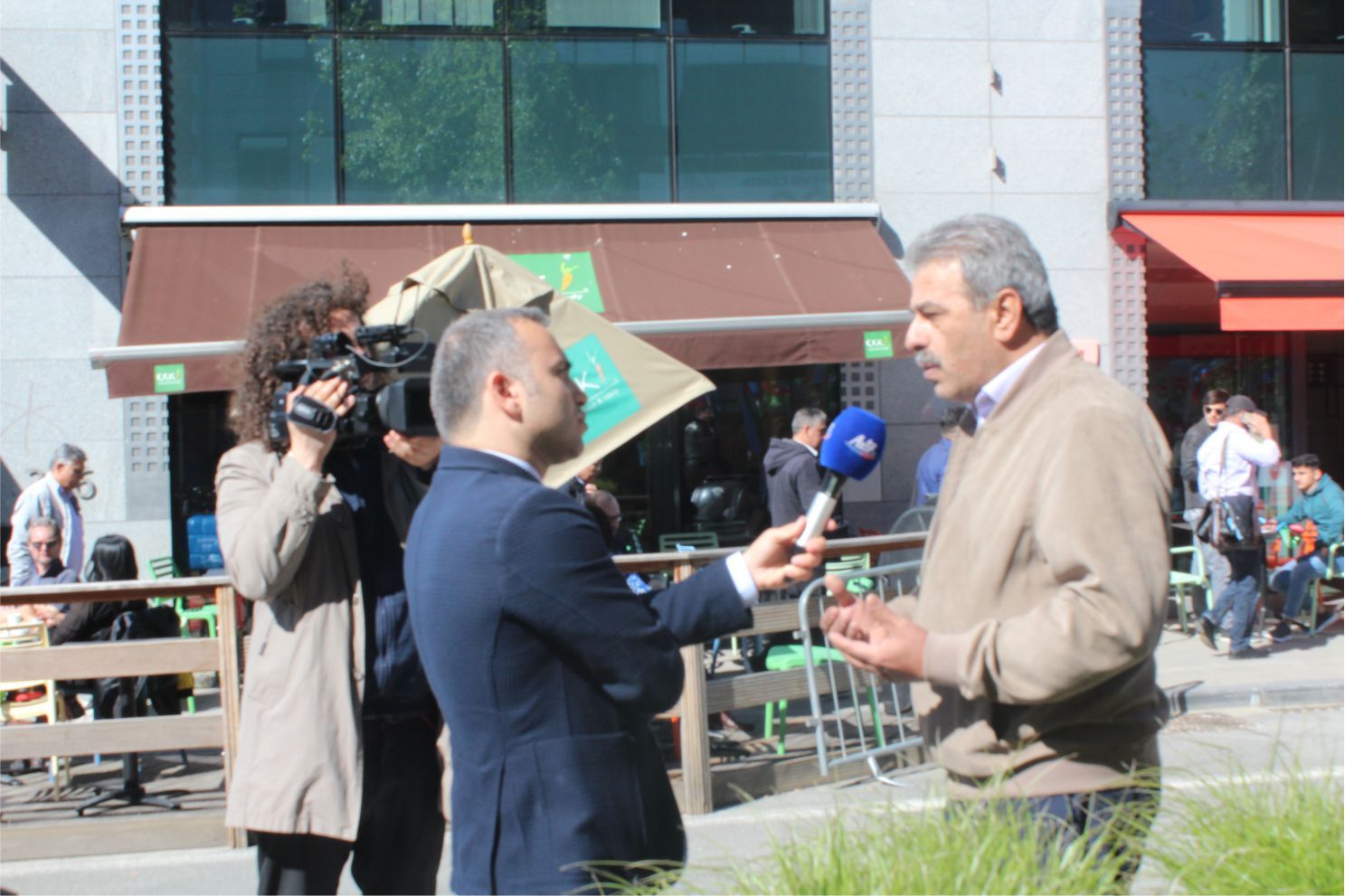 ~~AZERBAYCANLILARDAN  AVRUPAâ€™NIN  BAŞKENTİ BRÜKSELâ€™DEN CUMHURBAŞKANI İLHAM ALİYEVâ€™E  DESTEK GÖSTERİSİ