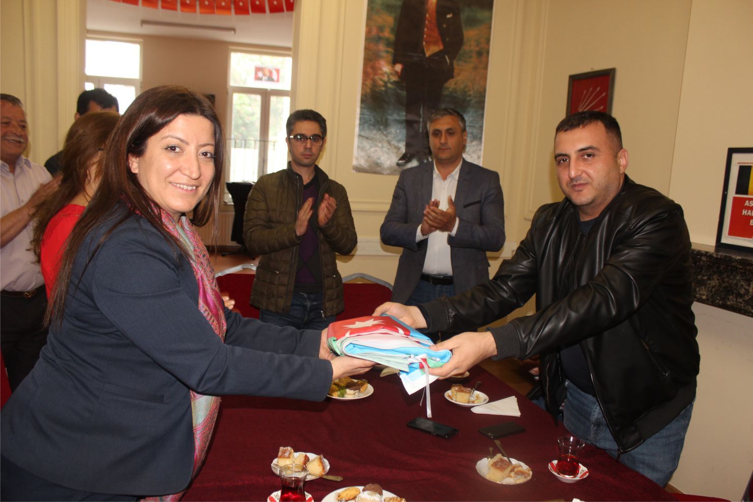 AZERBAYCAN TEŞKİLAT TEMSİLCİLERİNDEN CHP BELÇİKA BİRLİĞİNE ZİYARET