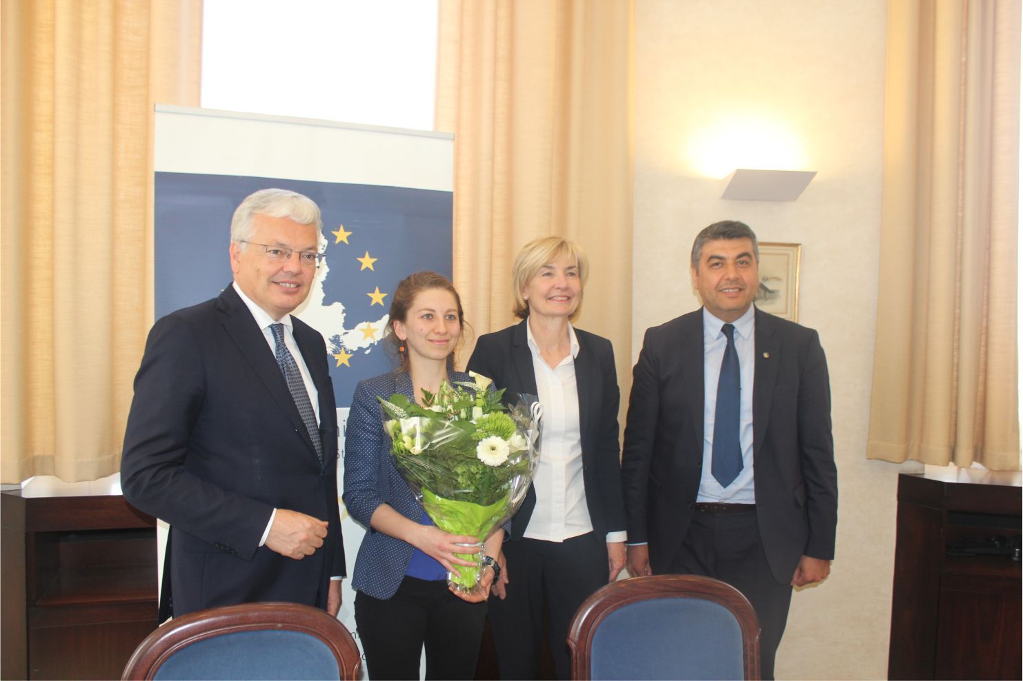 DIŞİŞLERİ BAKANI DİDİER REYNDERS