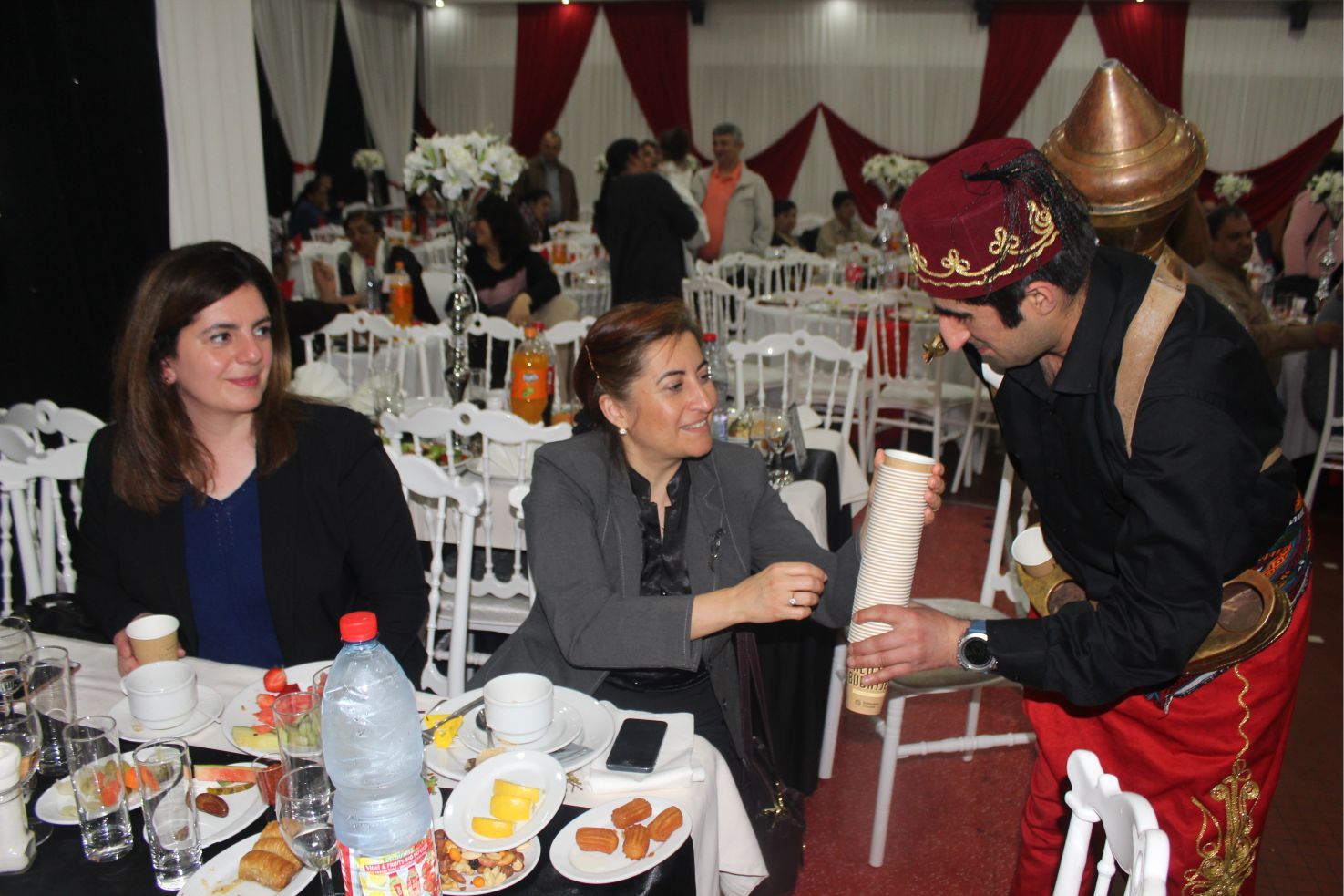 BULGARİSTAN TÜRKLERİ DÜZENLEDİKLERİ İFTARâ€™DA DERNEK MÜJDESİ VERDİLER