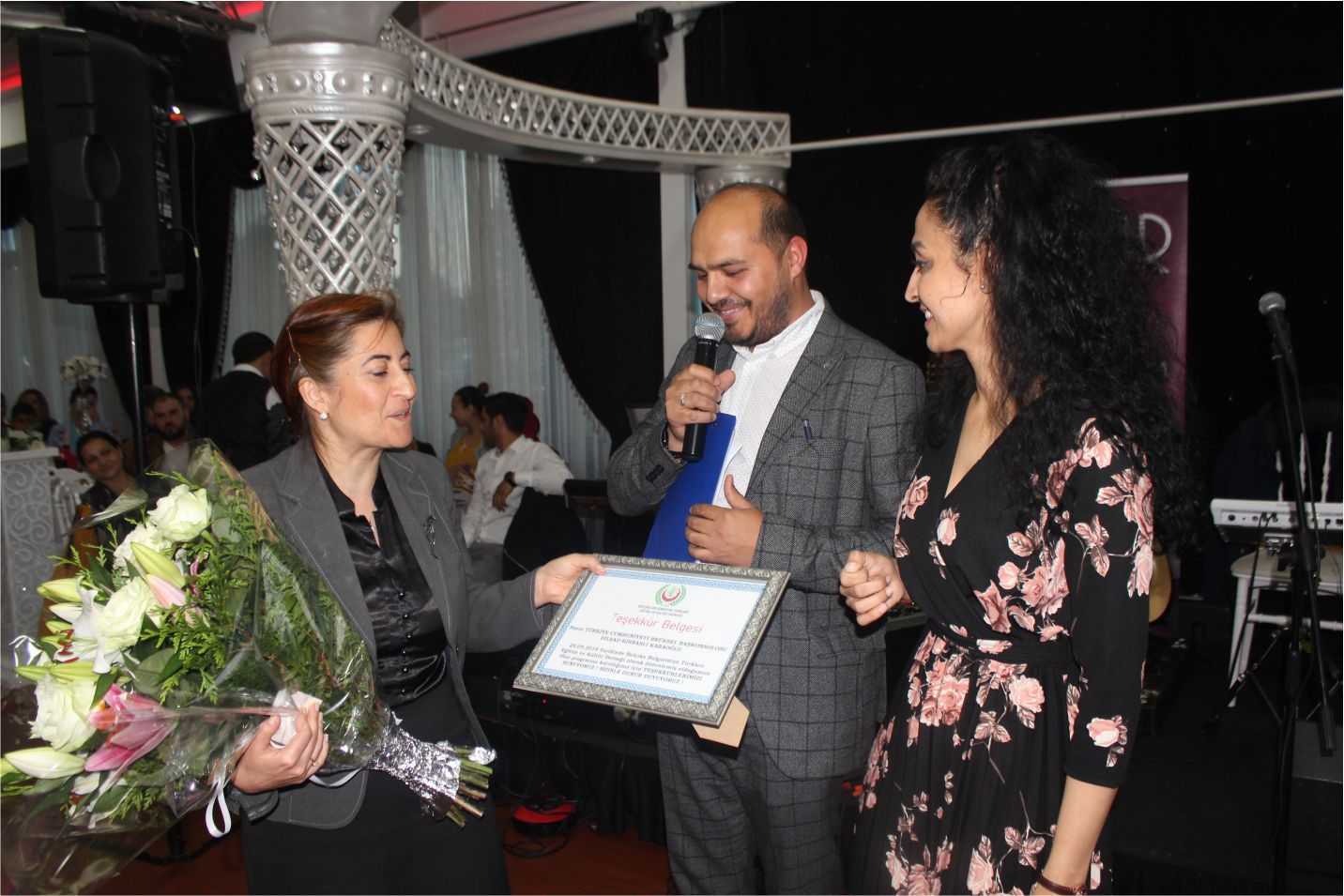 BULGARİSTAN TÜRKLERİ DÜZENLEDİKLERİ İFTARâ€™DA DERNEK MÜJDESİ VERDİLER