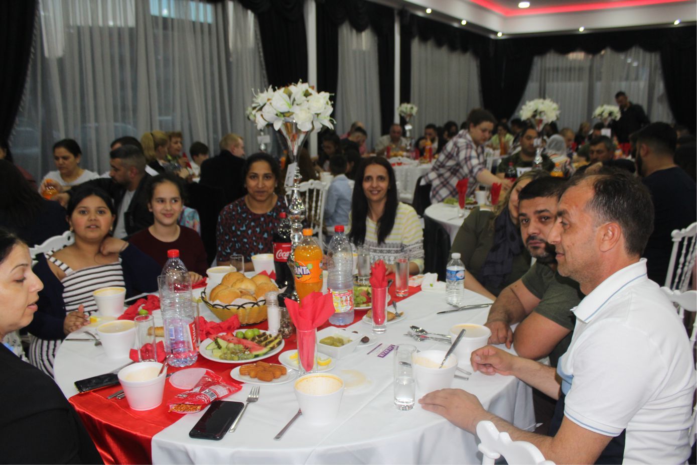 BULGARİSTAN TÜRKLERİ DÜZENLEDİKLERİ İFTARâ€™DA DERNEK MÜJDESİ VERDİLER