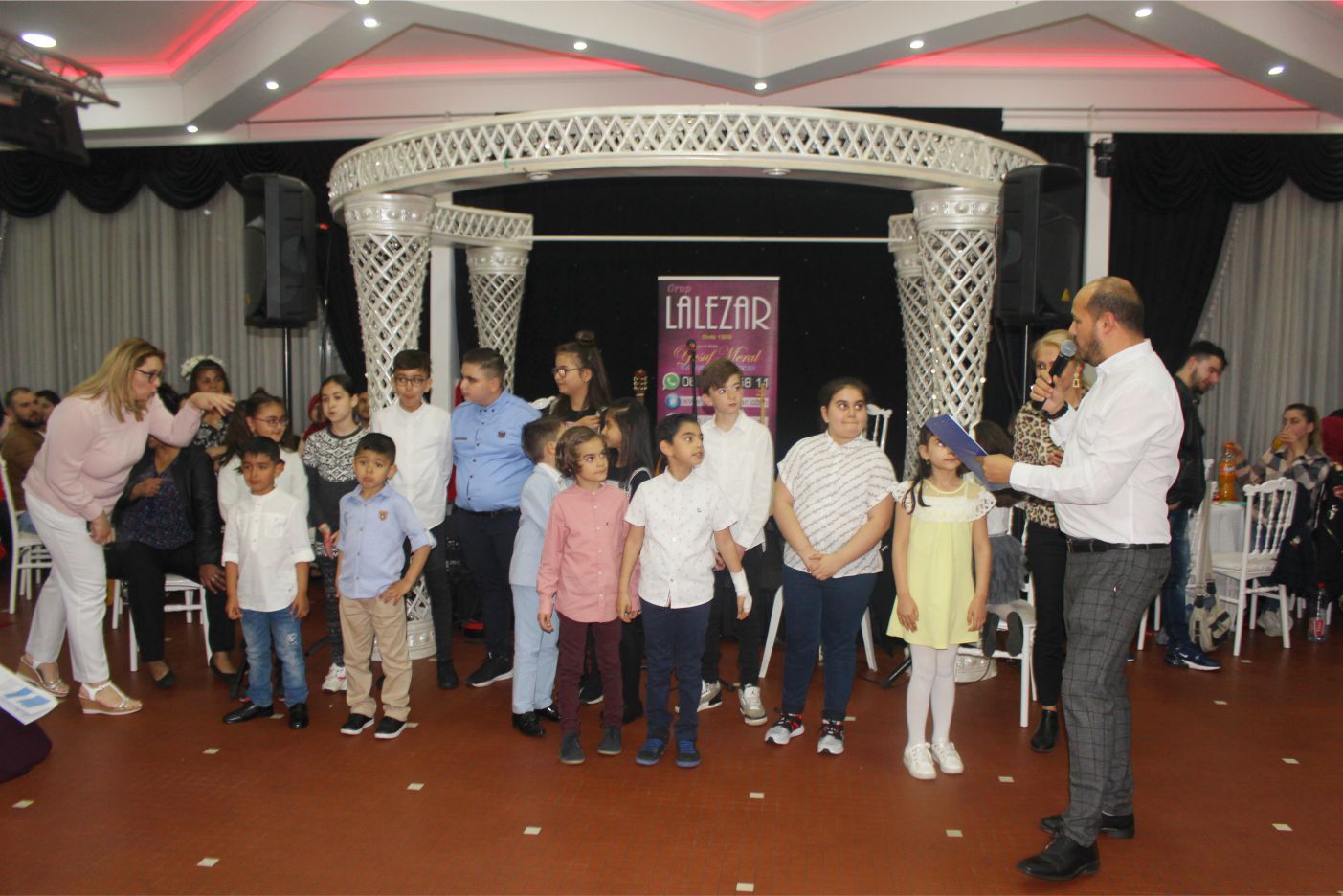 BULGARİSTAN TÜRKLERİ DÜZENLEDİKLERİ İFTARâ€™DA DERNEK MÜJDESİ VERDİLER