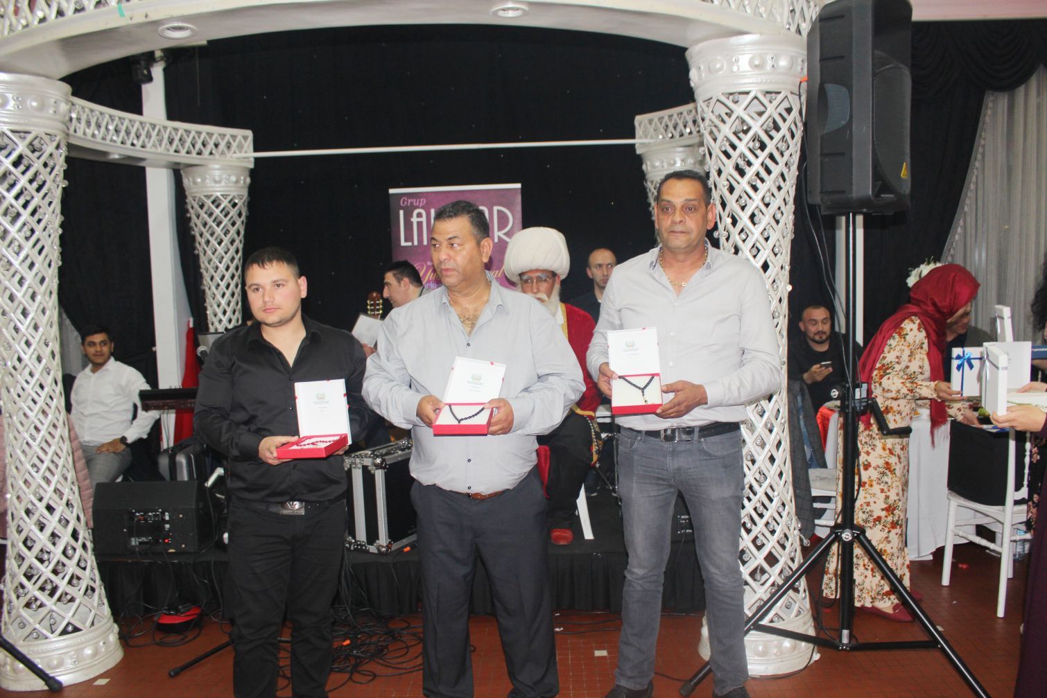 BULGARİSTAN TÜRKLERİ DÜZENLEDİKLERİ İFTARâ€™DA DERNEK MÜJDESİ VERDİLER