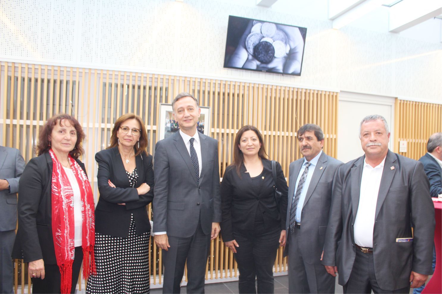 BAŞKONSOLOSLUK VATANDAŞLARI BAYRAMLAŞMADA BULUŞTURDU