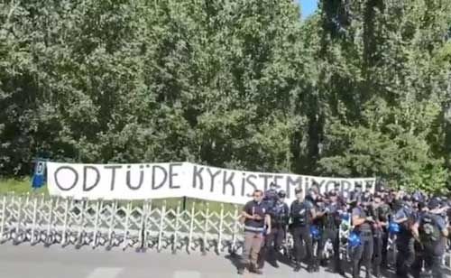 ODTÜ’DE KYK DİRENİŞİ. KESİLENLER DIŞINDA DİĞER AĞAÇLARIN KESİMİ ŞİMDİLİK DURDURULDU